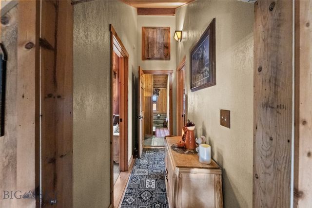 192 Mountain Brook Road, Livingston, MT 59047