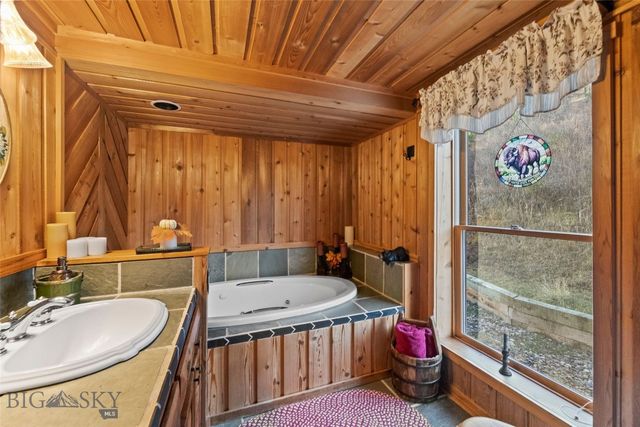 192 Mountain Brook Road, Livingston, MT 59047