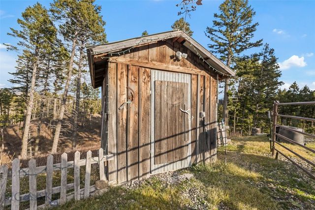 192 Mountain Brook Road, Livingston, MT 59047