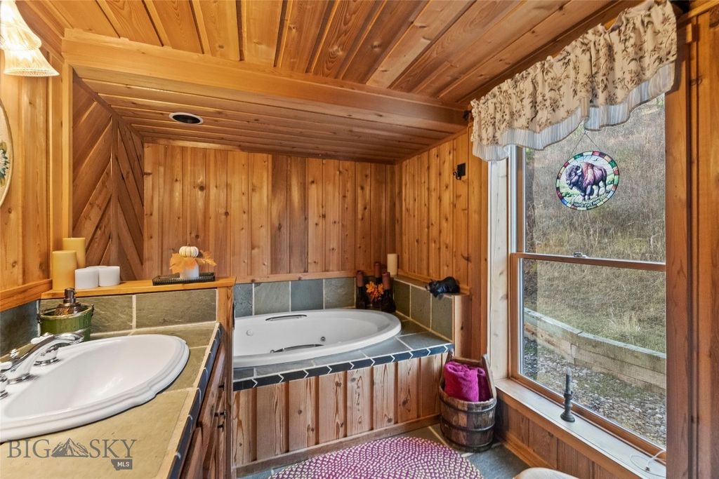 192 Mountain Brook Road, Livingston, MT 59047 photo 39