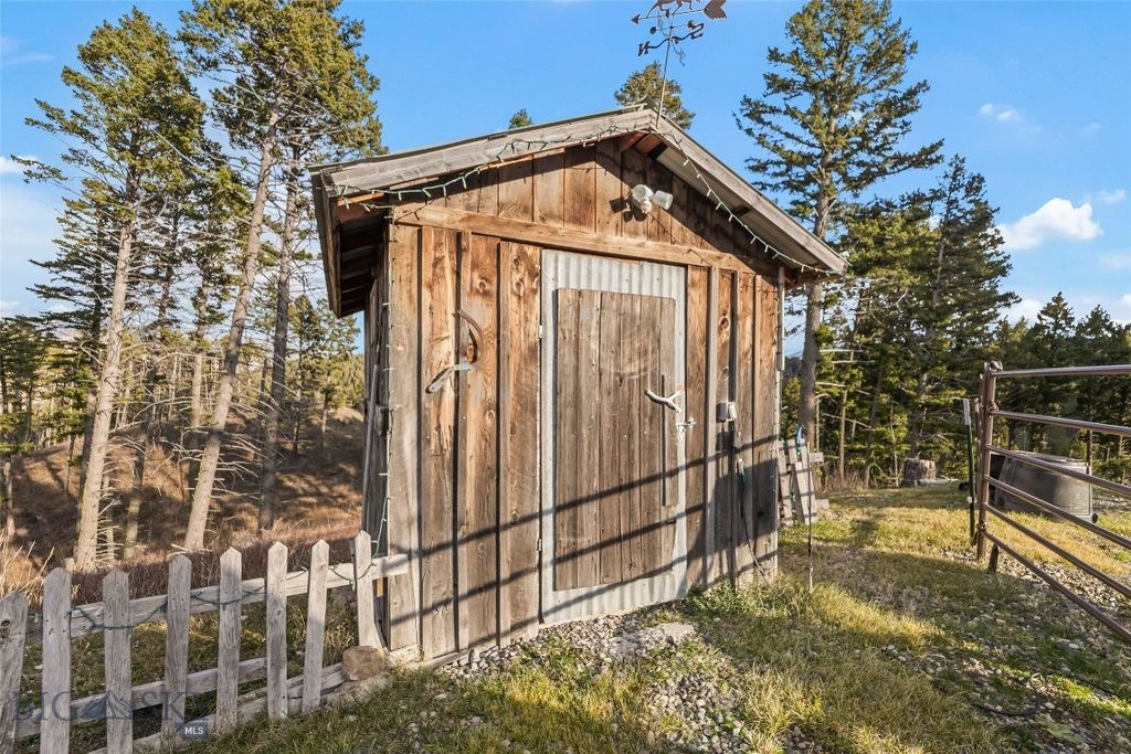 192 Mountain Brook Road, Livingston, MT 59047 photo 71