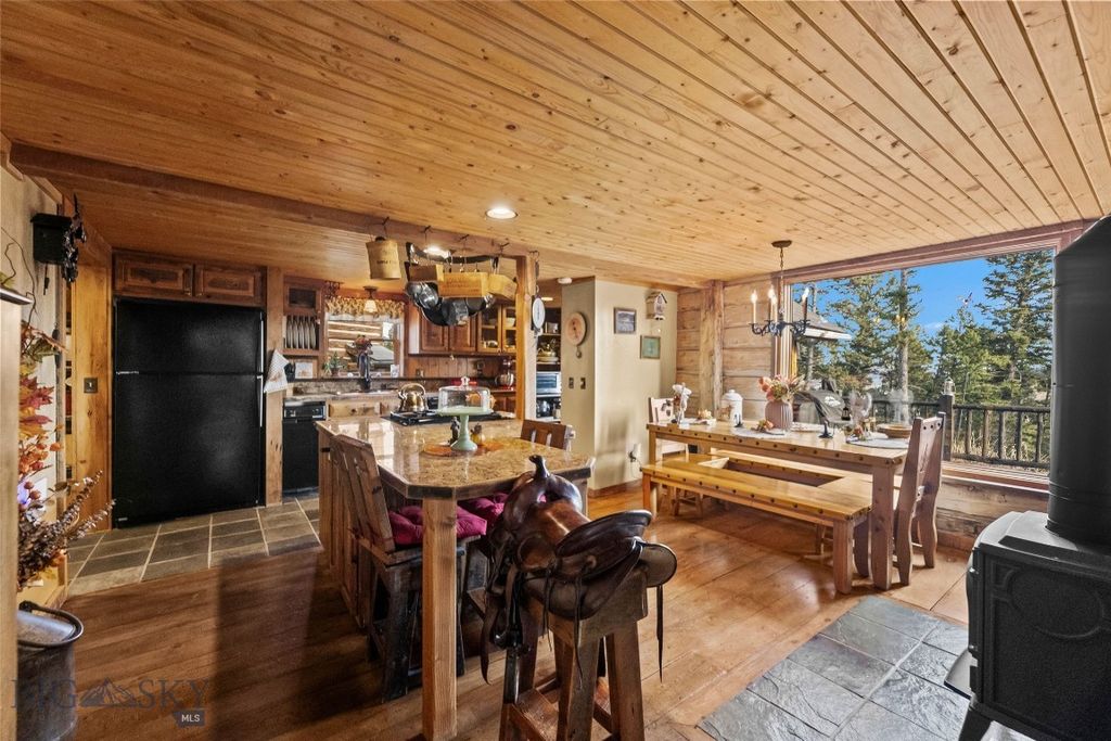 192 Mountain Brook Road, Livingston, MT 59047 photo 9