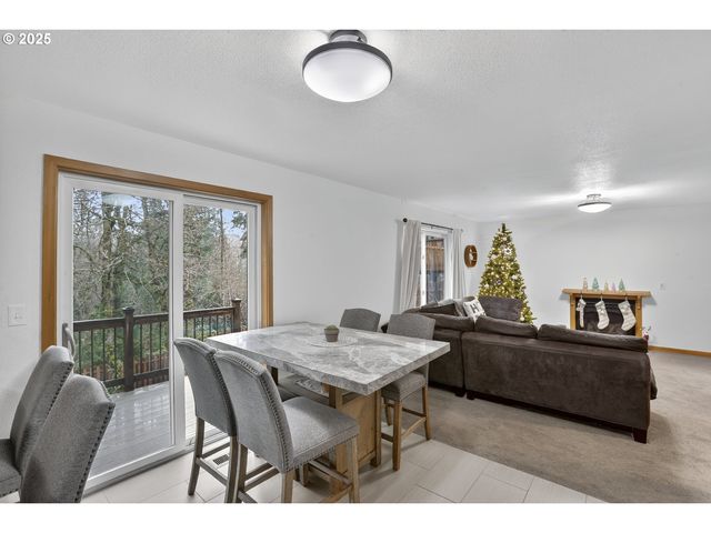 831 VIRGINIA Cir, Clatskanie, OR 97016