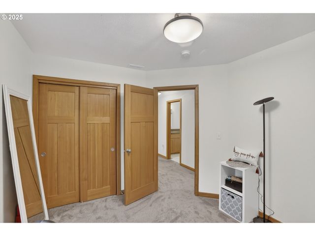 831 VIRGINIA Cir, Clatskanie, OR 97016