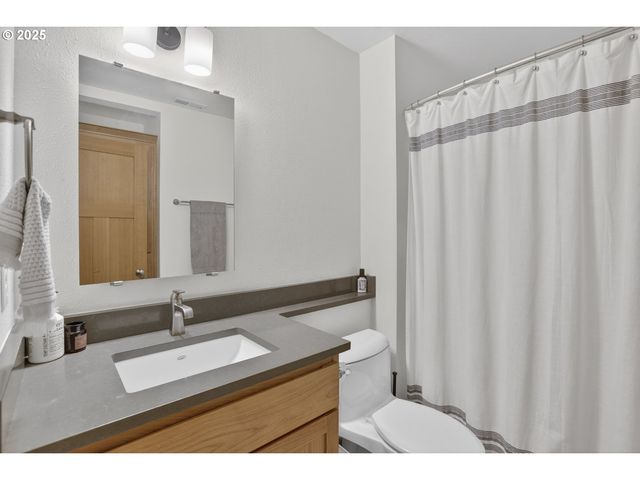 831 VIRGINIA Cir, Clatskanie, OR 97016