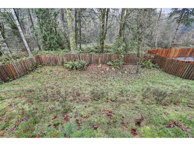 831 VIRGINIA Cir, Clatskanie, OR 97016