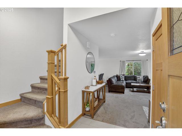 831 VIRGINIA Cir, Clatskanie, OR 97016