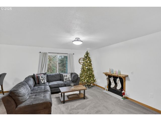 831 VIRGINIA Cir, Clatskanie, OR 97016