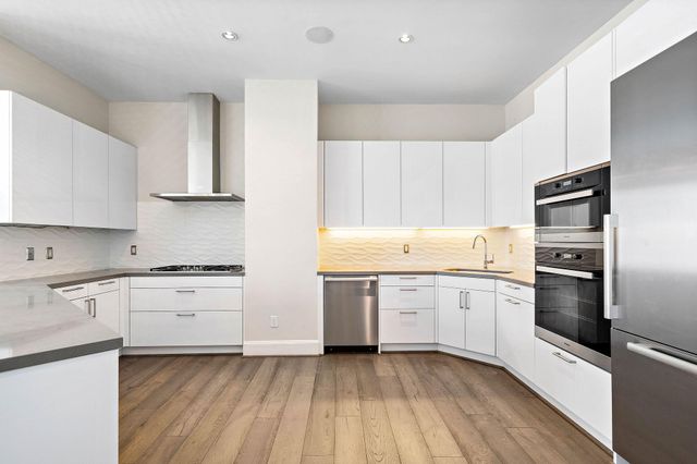 1409 Post Oak Boulevard 1602, Houston, TX 77056