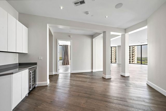 1409 Post Oak Boulevard 1602, Houston, TX 77056