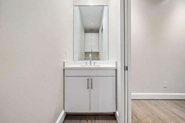 1409 Post Oak Boulevard 1602, Houston, TX 77056