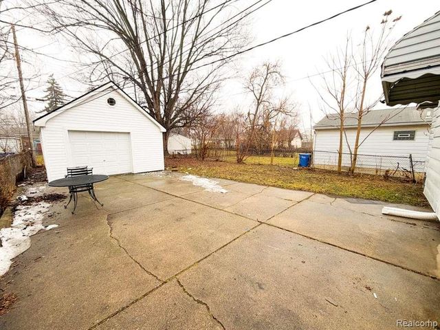 11108 Maxwell Avenue, Warren, MI 48089