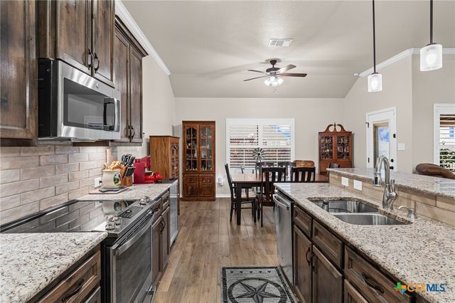 3428 Waggoner Drive, Belton, TX 76513