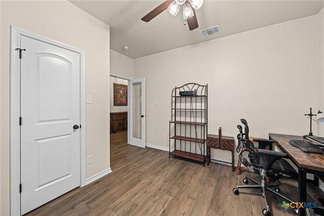 3428 Waggoner Drive, Belton, TX 76513