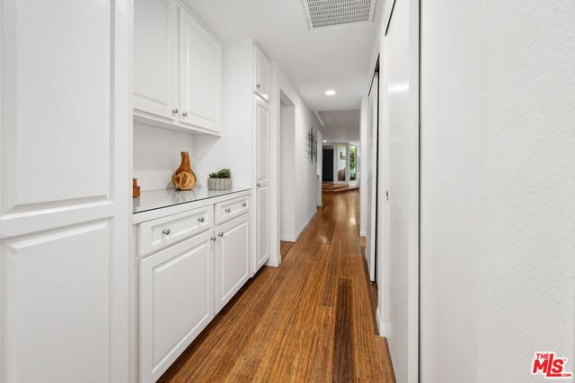 11687 Bellagio Road 3, Los Angeles, CA 90049