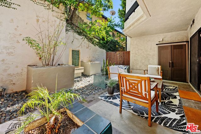 11687 Bellagio Road 3, Los Angeles, CA 90049