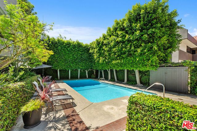 11687 Bellagio Road 3, Los Angeles, CA 90049