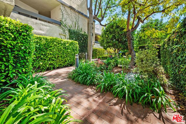 11687 Bellagio Road 3, Los Angeles, CA 90049