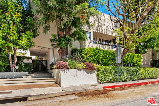 11687 Bellagio Road 3, Los Angeles, CA 90049