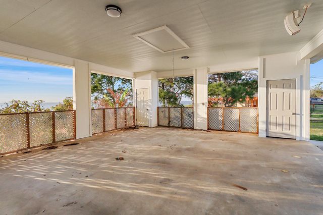 4521 W Bayshore Road A, Anahuac, TX 77514