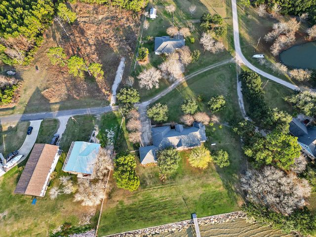 4521 W Bayshore Road A, Anahuac, TX 77514