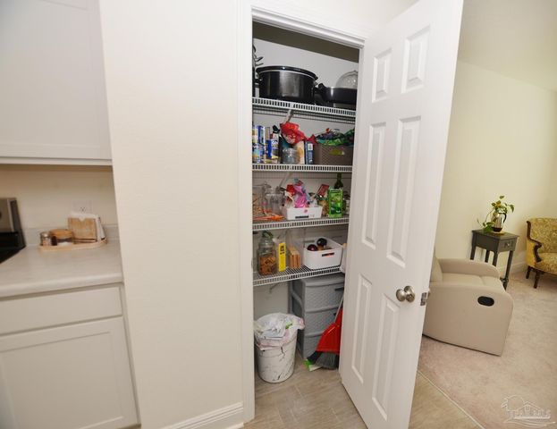 6618 Angle Rd, Navarre, FL 32566