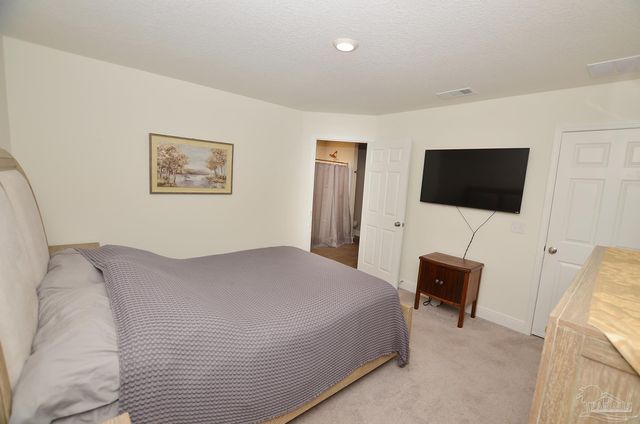 6618 Angle Rd, Navarre, FL 32566