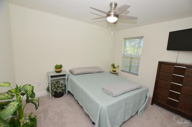 6618 Angle Rd, Navarre, FL 32566