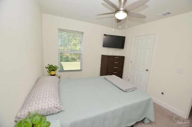 6618 Angle Rd, Navarre, FL 32566