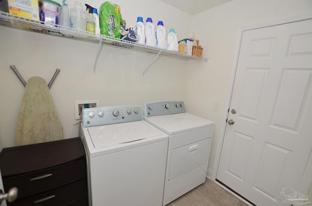 6618 Angle Rd, Navarre, FL 32566