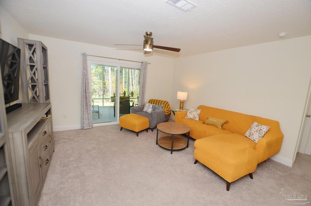 6618 Angle Rd, Navarre, FL 32566