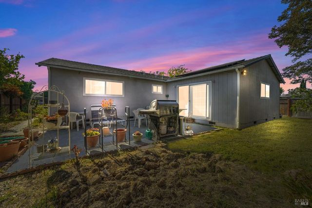 829 Tree Duck Way, Suisun City, CA 94585