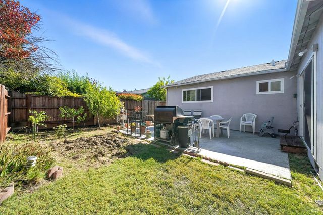 829 Tree Duck Way, Suisun City, CA 94585
