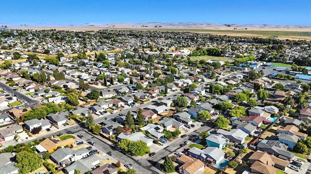 829 Tree Duck Way, Suisun City, CA 94585
