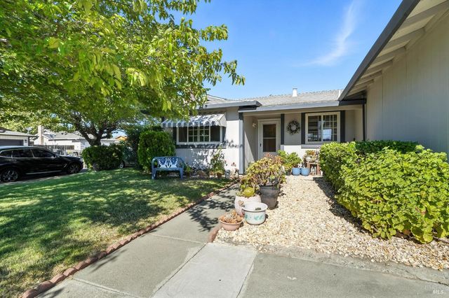 829 Tree Duck Way, Suisun City, CA 94585