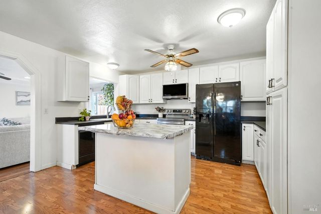 829 Tree Duck Way, Suisun City, CA 94585