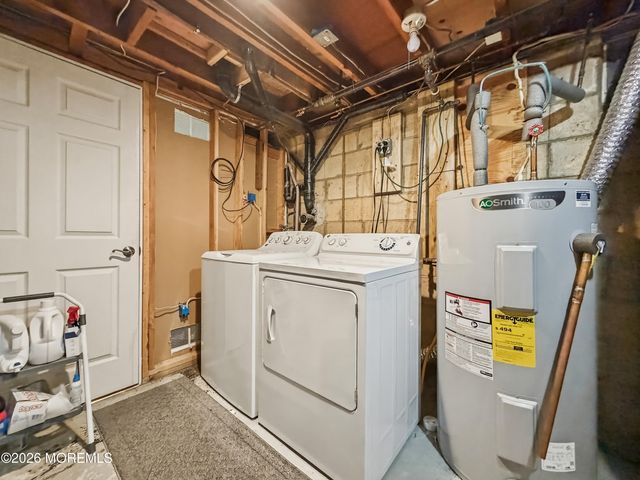 6 Aaron Avenue, Howell, NJ 07731
