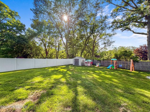 6 Aaron Avenue, Howell, NJ 07731