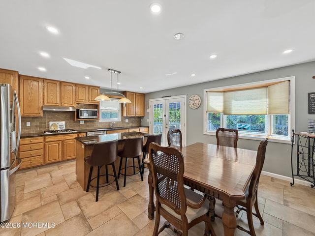 6 Aaron Avenue, Howell, NJ 07731