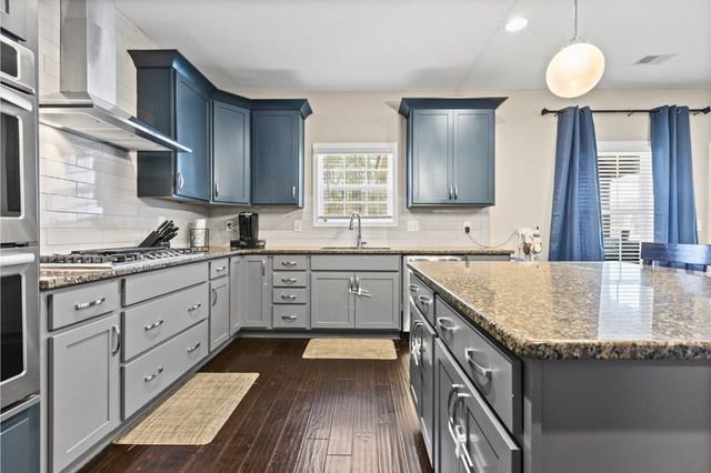 2625 Dunkirk Circle, Auburn, AL 36832