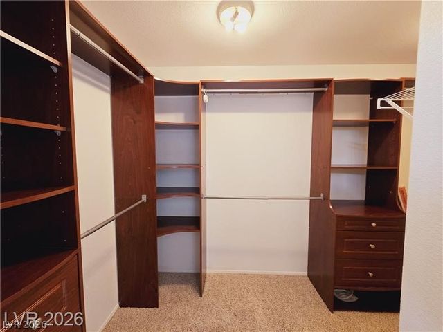 9862 Shadow Grove Avenue, Las Vegas, NV 89148