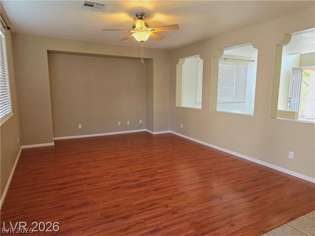 9862 Shadow Grove Avenue, Las Vegas, NV 89148