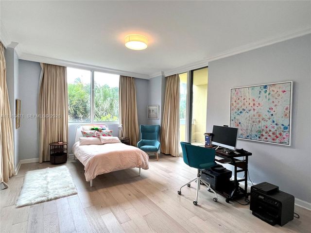 445 Grand Bay Dr 310, Key Biscayne, FL 33149