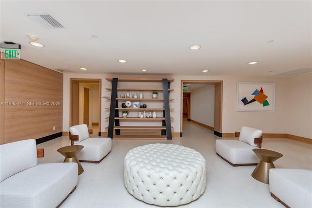 445 Grand Bay Dr 310, Key Biscayne, FL 33149