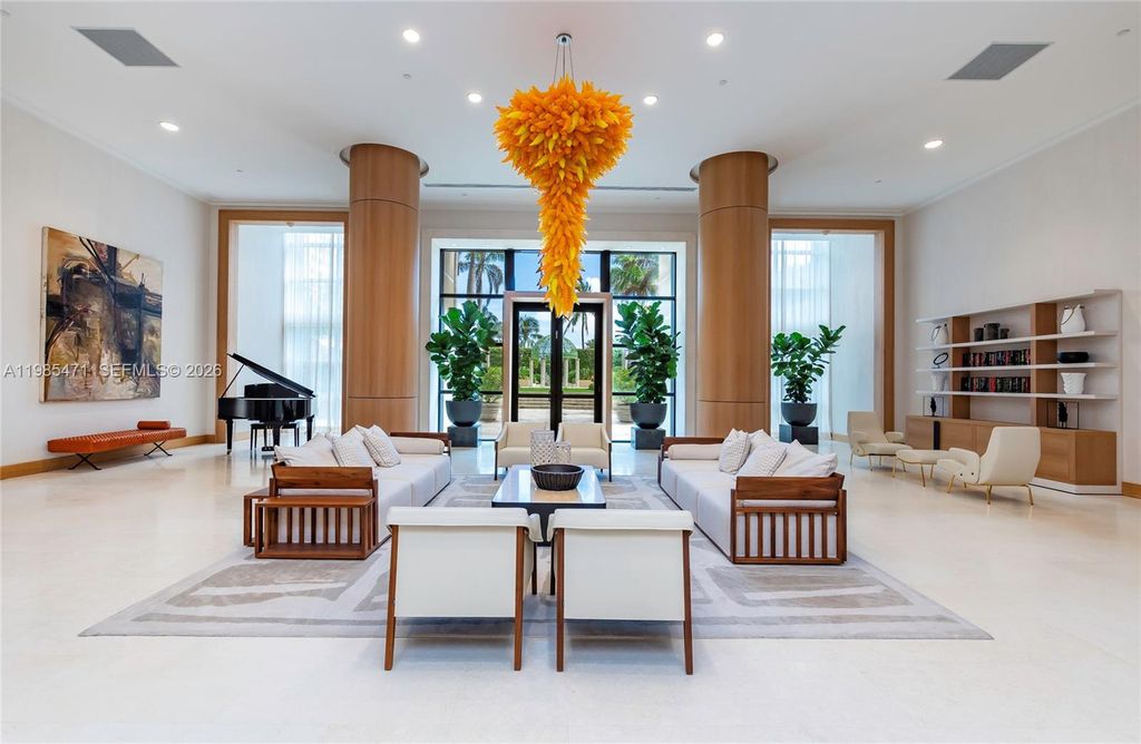 445 Grand Bay Dr 310, Key Biscayne, FL 33149