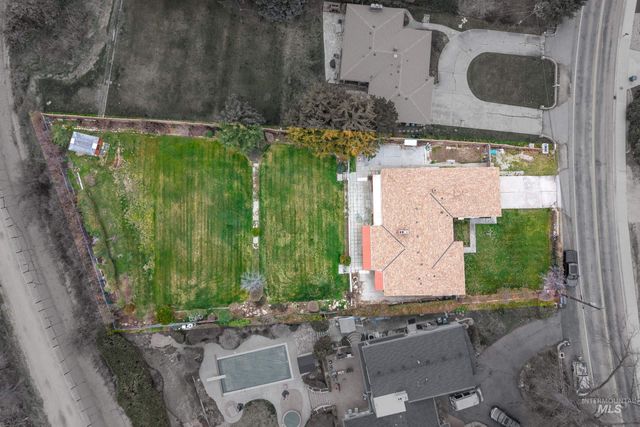 3322 N Mountain View Dr, Boise, ID 83704