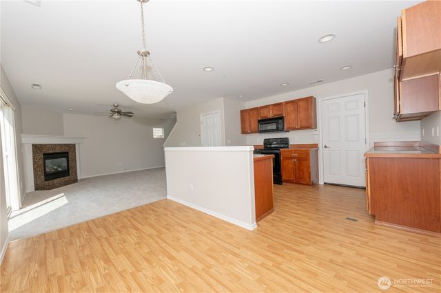 18634 94th Avenue Ct E, Puyallup, WA 98375