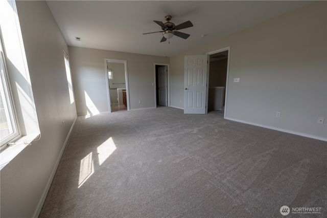 18634 94th Avenue Ct E, Puyallup, WA 98375