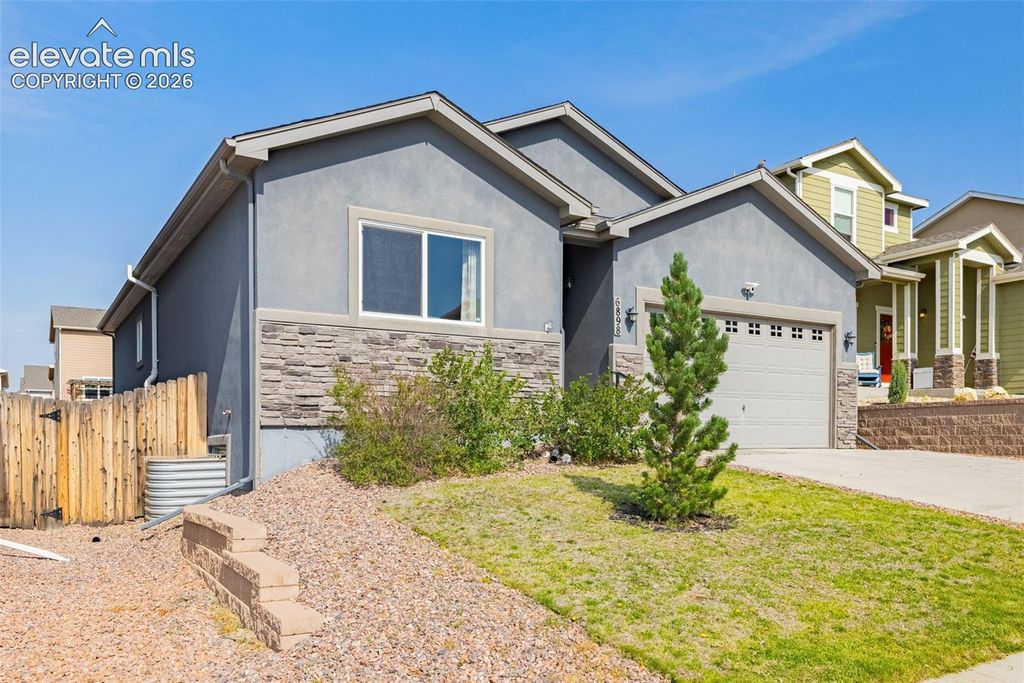6898 Tullamore Drive, Colorado Springs, CO 80923 — photo 2