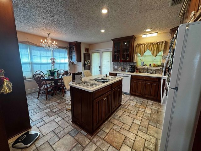 997 Sycamore, Overton, TX 75684